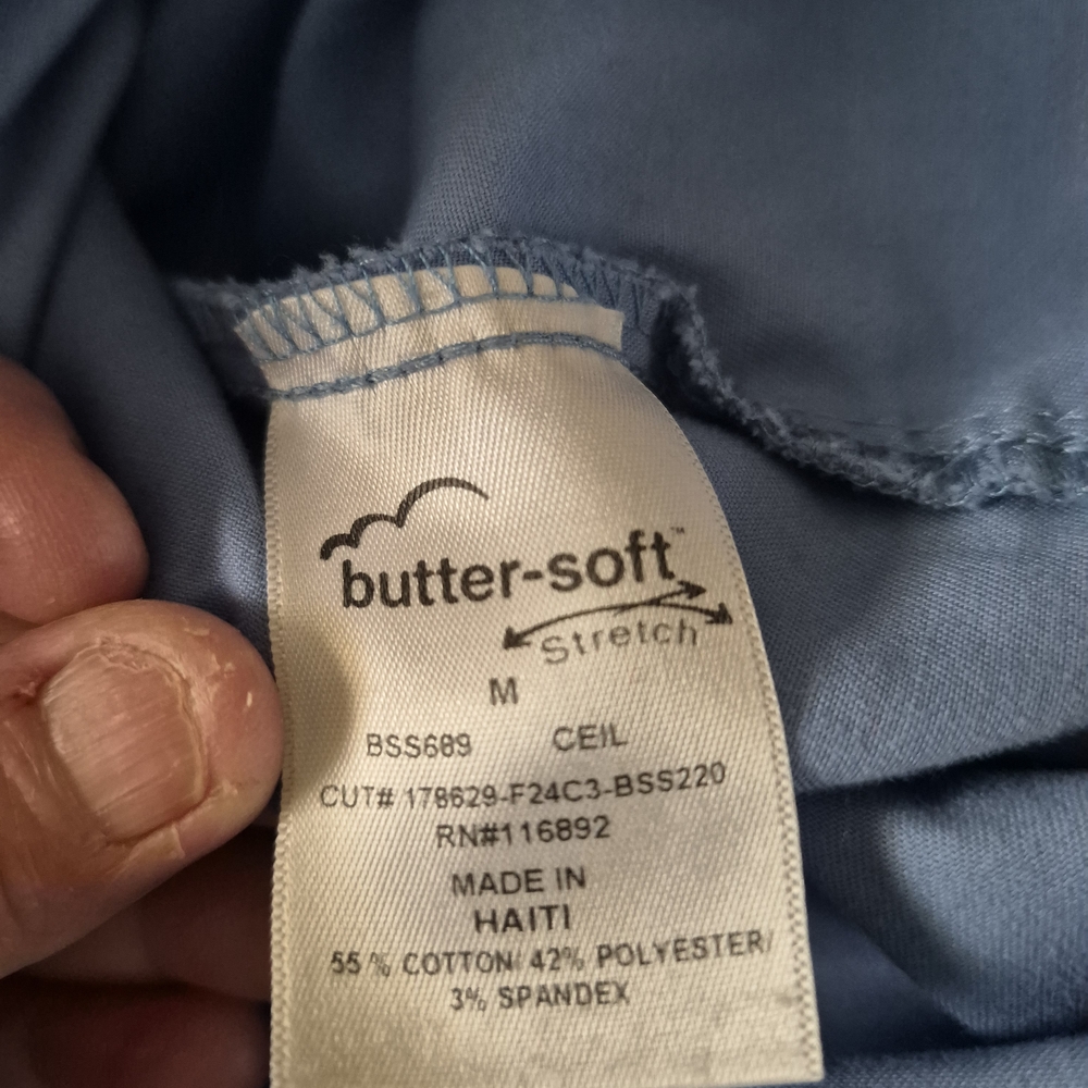 Butter-Soft Stretch Blue Scrub Set - Picture 7 of 10